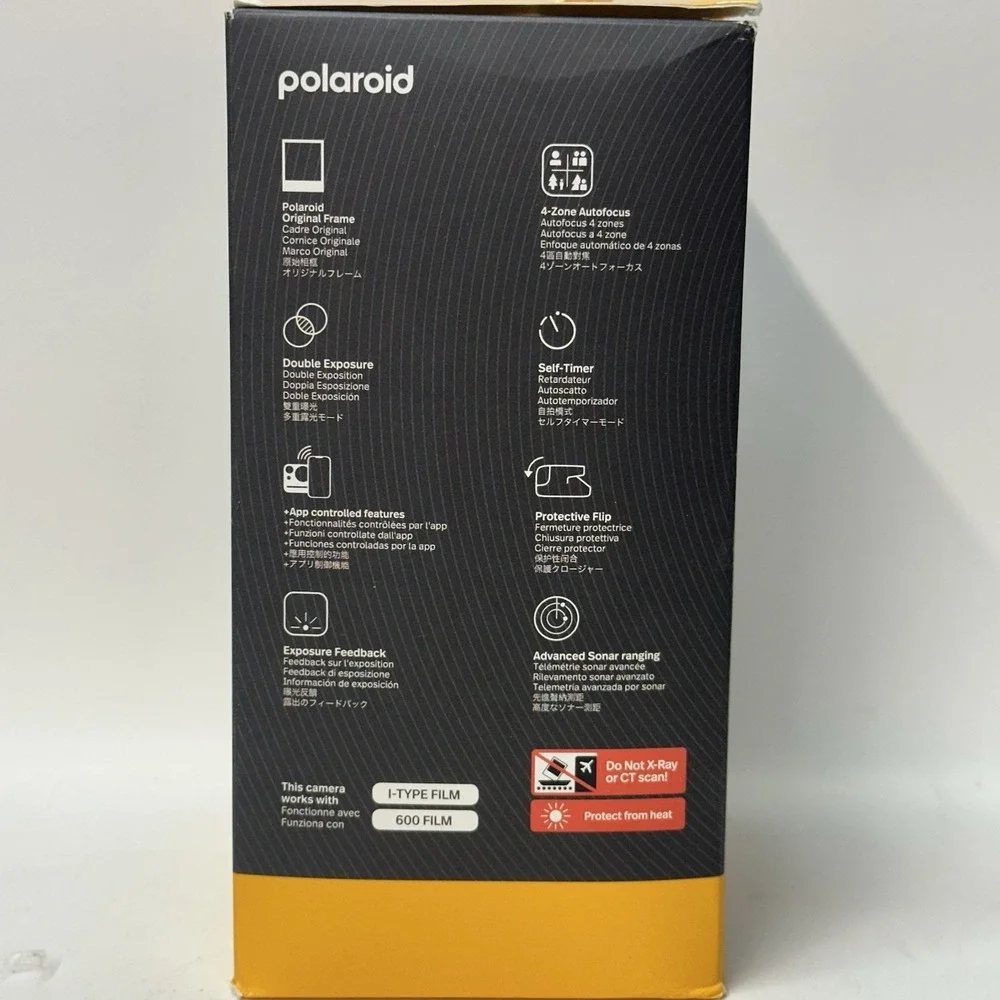 Polaroid - Flip Instant Camera + Color Film Bundle (8 Photos) 9/10/26